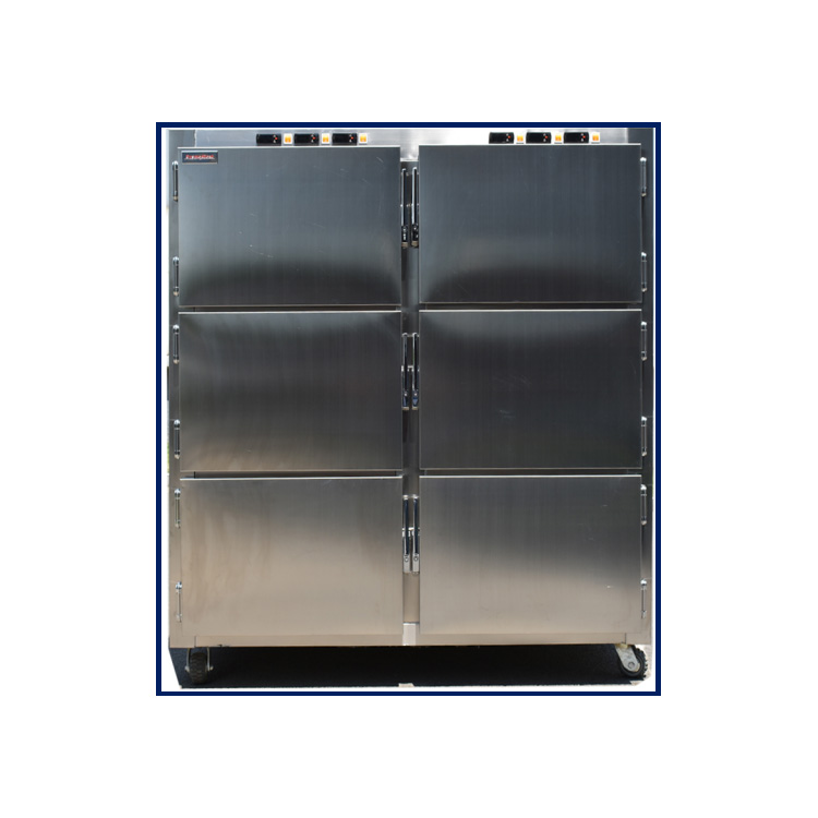 Welche Temperatur sollte das Kühlsystem bei der Lagerung von Leichen in Leichenhallen von Krankenhäusern aufrechterhalten, um sowohl die Konservierung als auch die Energieeffizienz zu gewährleisten?